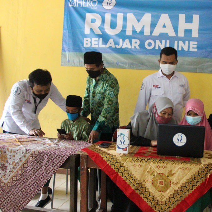 Rumah Belajar HERO Group: Inisiatif HERO Group untuk Pembelajaran Jarak Jauh di Tangerang Selatan