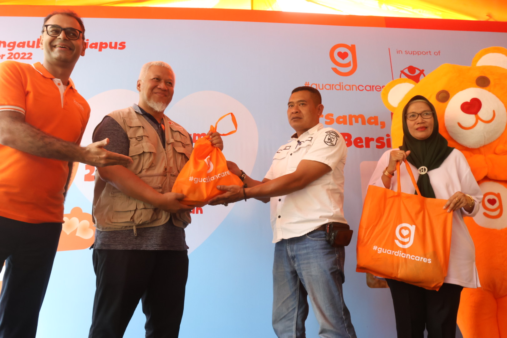 Guardian Dukung Pemenuhan Kesehatan Anak Indonesia Melalui Program Guardiancares